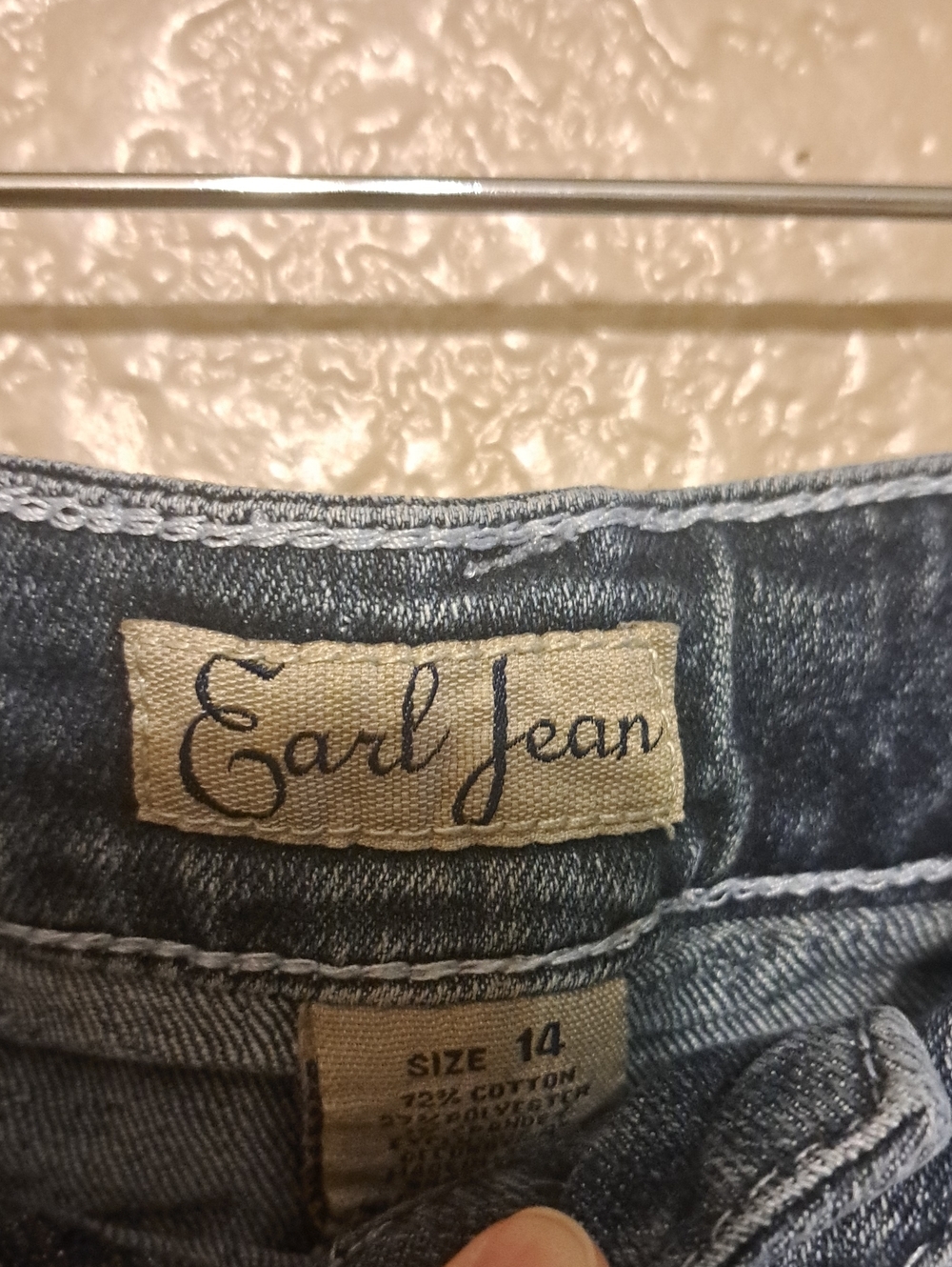 Earl Jeans dark blue denim shorts with light stitching. Size 14. - Picture 3 of 12